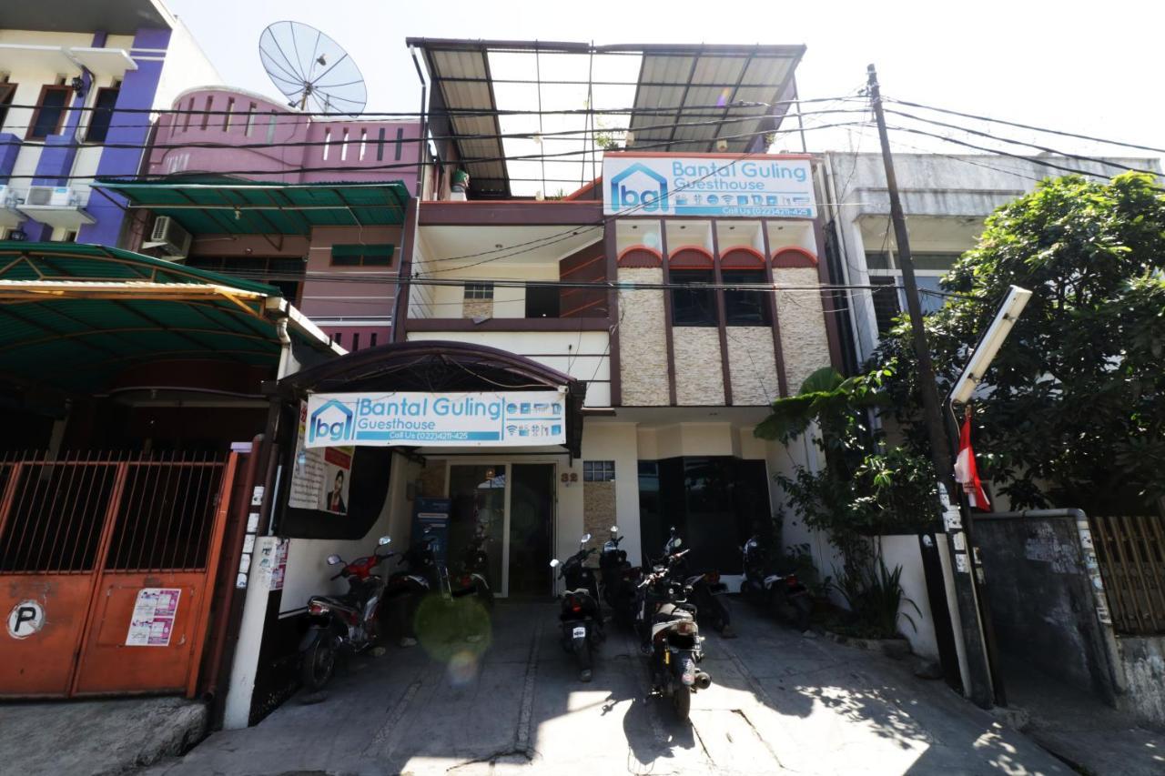 Hotel Bantal Guling Pasar Baru Bandung Exterior foto